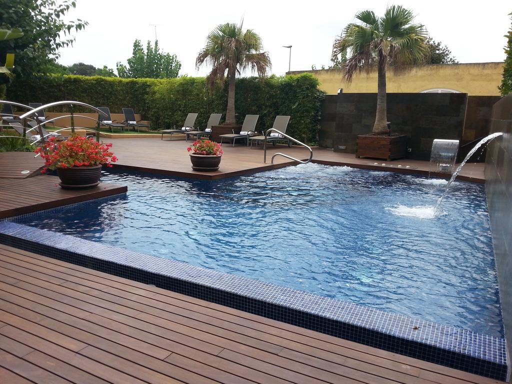 Montaltmar Hotel Sant Vicenc de Montalt Bagian luar foto